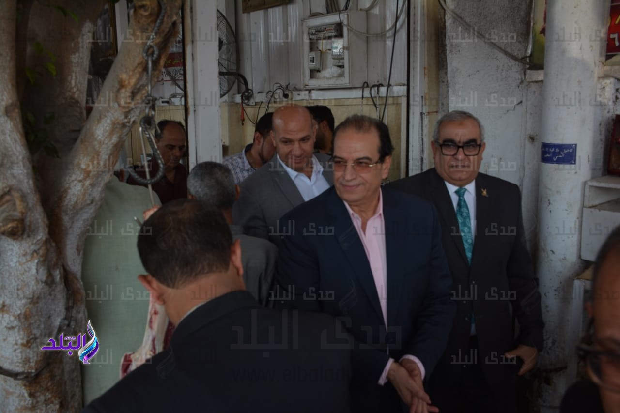 محافظ الدقهلية يتفقد منافذ بيع اللحوم في المنصورة محافظ الدقهلية يتفقد منافذ بيع اللحوم في المنصورة