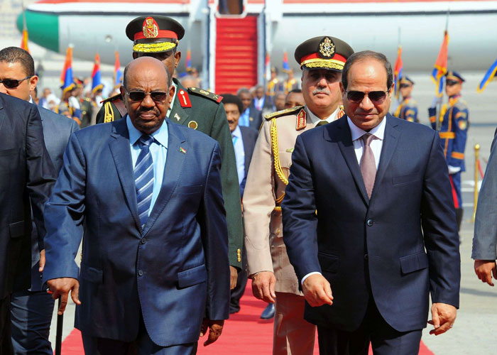الرئيس السيسى ونظيره السوداني الرئيس السيسى ونظيره السوداني