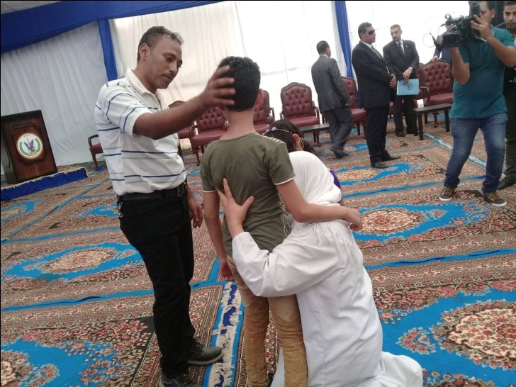 لإفراج عن 2376 من نزلاء السجون من بينهم 627 غارم وغارمة