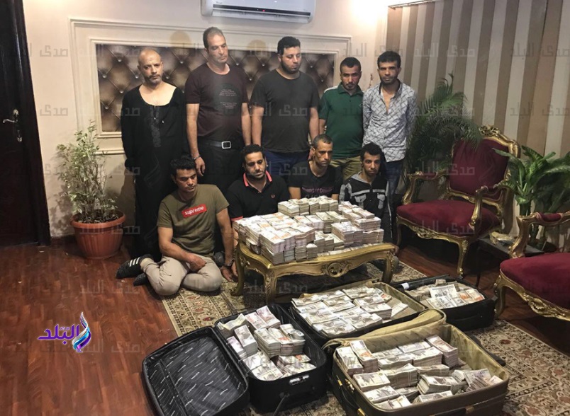 المتهمين عقب ضبطهم  المتهمين عقب ضبطهم