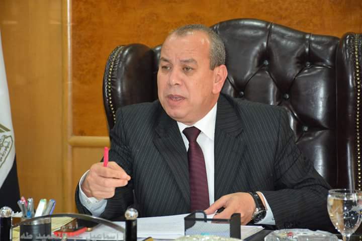 الدكتور إسماعيل عبد الحميد طه محافظ دمياط