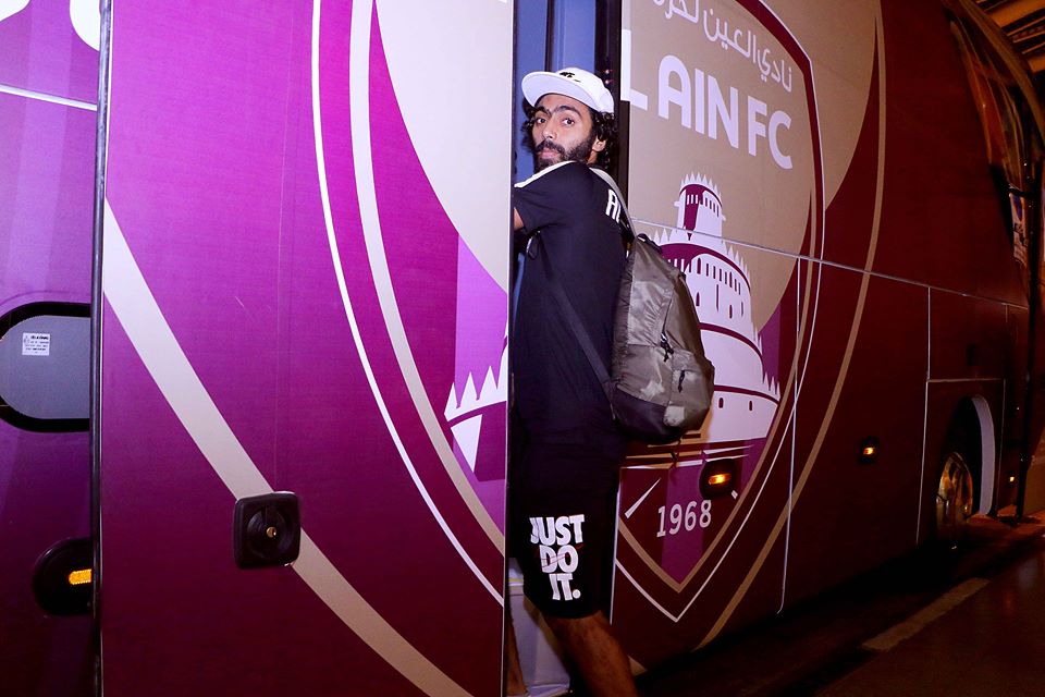 حسين الشحات لاعب العين