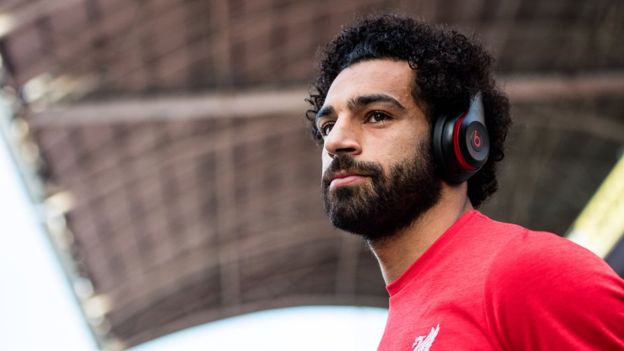 محمد صلاح نجم المنتخب الوطنى 