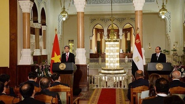 الرئيس عبد الفتاح السيسي ونظيره الفيتنامي تران داي كوانج الرئيس عبد الفتاح السيسي ونظيره الفيتنامي تران داي كوانج
