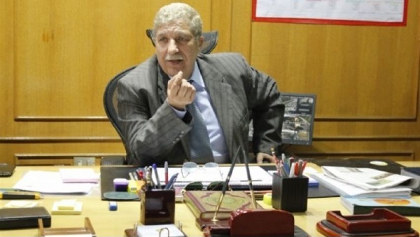 اللواء يس طاهر محافظ الاسماعيلية السابق اللواء يس طاهر محافظ الاسماعيلية السابق