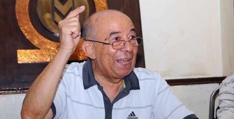 الكاتب الصحفى حسين عبدالرازق