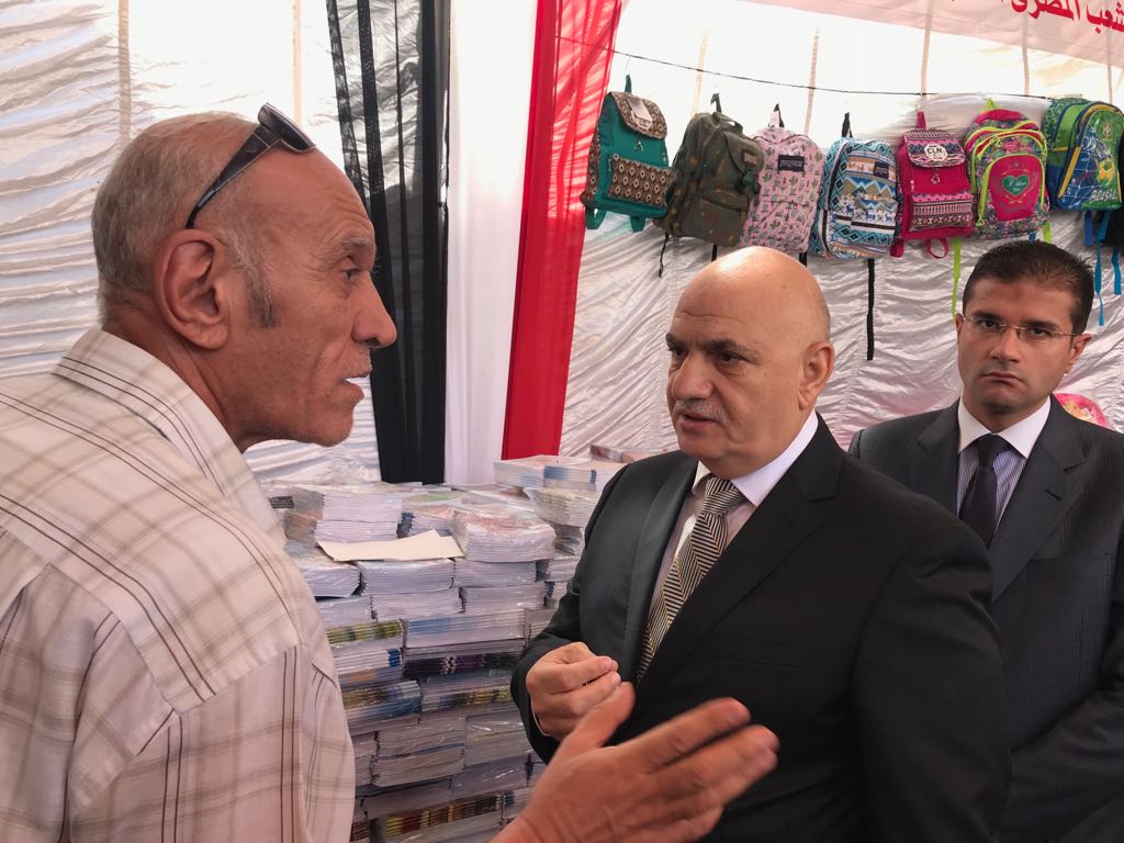 مدير أمن القاهرة يلتقي المواطنين مدير أمن القاهرة يلتقي المواطنين