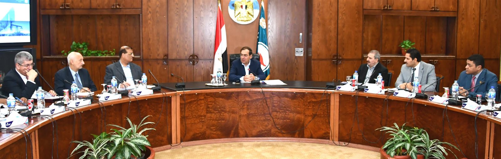 جانب من الإجتماع جانب من الإجتماع