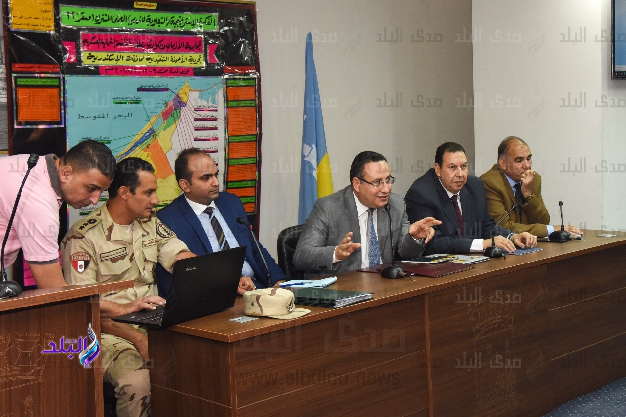 الدكتور عبد العزيز قنصوة محافظ الإسكندرية