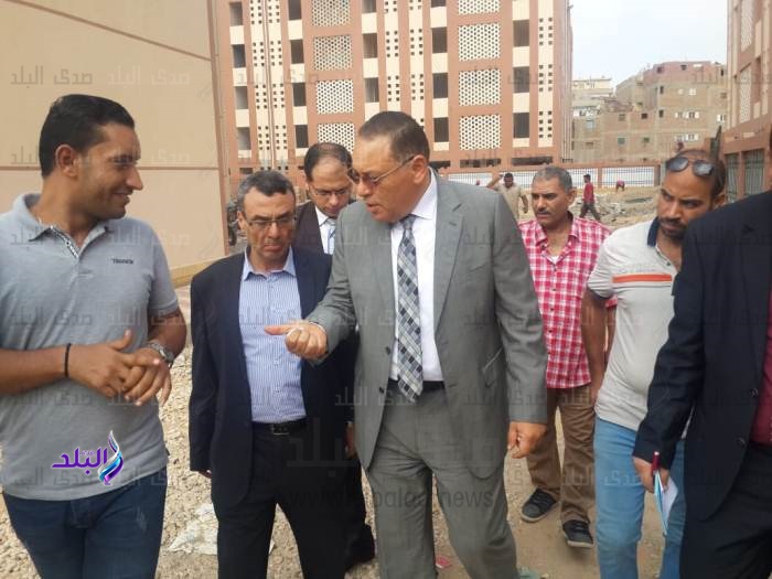محافظ الشرقية يتفقد مدرسة المتفوقين