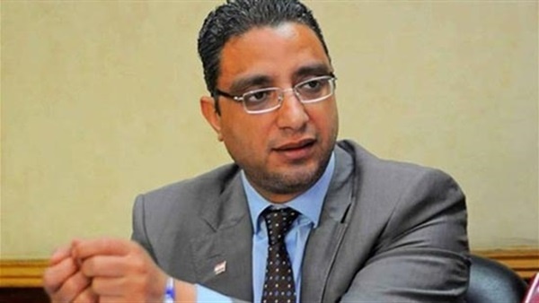 الدكتور أحمد الأنصار محافظ سوهاج