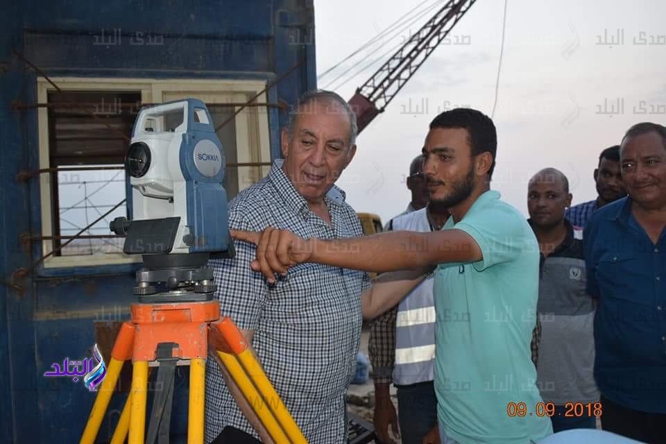 محافظ البحر الأحمر يتفقد تطوير ميناء الصيد