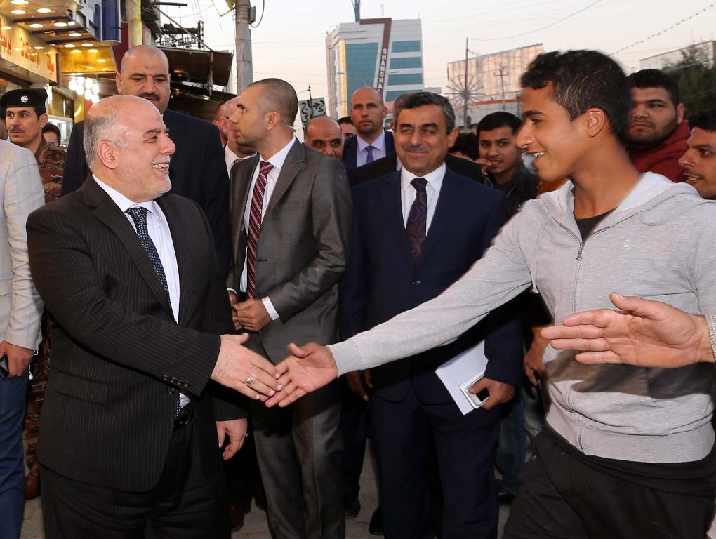 رئيس الوزراء العراقي حيدر العبادي أثناء زيارته للبصرة 