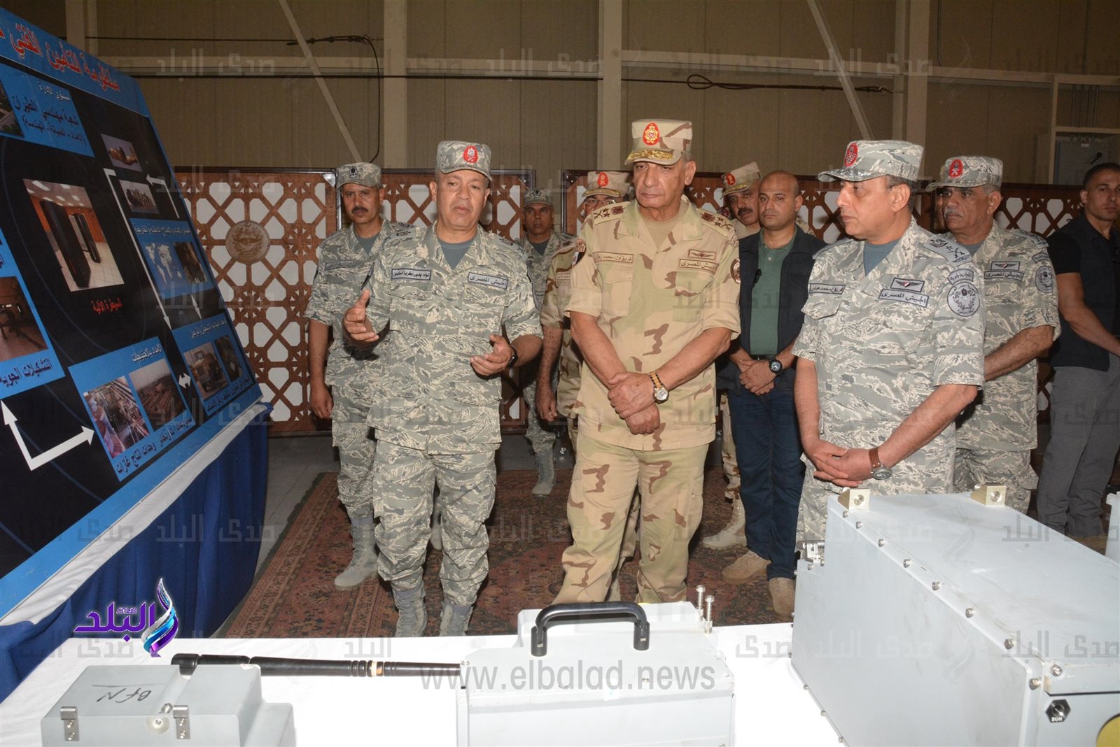 وزير الدفاع وزير الدفاع
