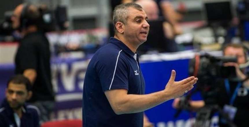 نهاد شحاتة مدرب منتخب شباب الطائرة 