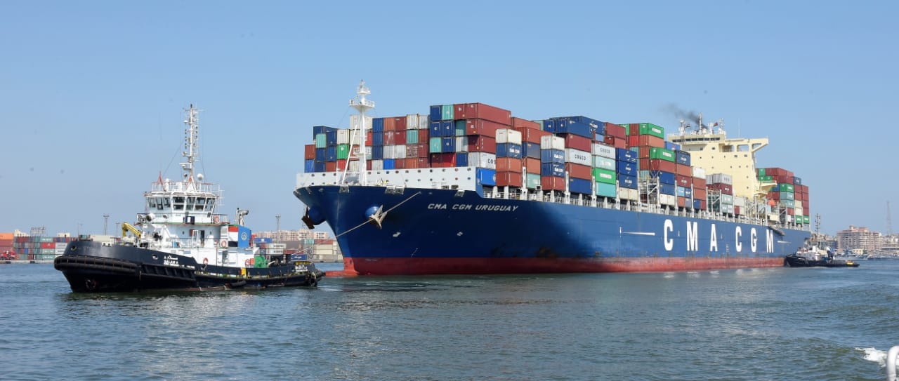 سفينة الحاويات العملاقة CMA CGM URUGUAY