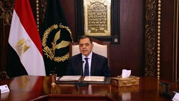 اللواء محمود توفيق وزير الداخلية اللواء محمود توفيق وزير الداخلية