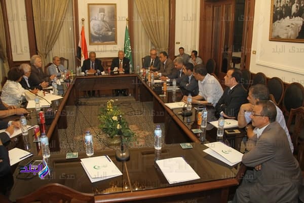 اجتماع المجلس الاستشاري برئاسة عمرو موسى اجتماع المجلس الاستشاري برئاسة عمرو موسى