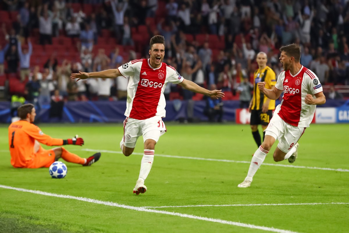نيكولاس تاجليافيكو لاعب اياكس  
