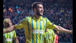 فريق دينامو كييف الأوكرانى