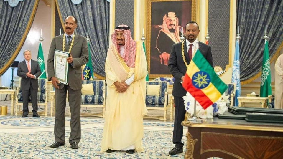 مجلس الأمن يثمن رعاية الملك سلمان لاتفاق جدة للسلام مجلس الأمن يثمن رعاية الملك سلمان لاتفاق جدة للسلام