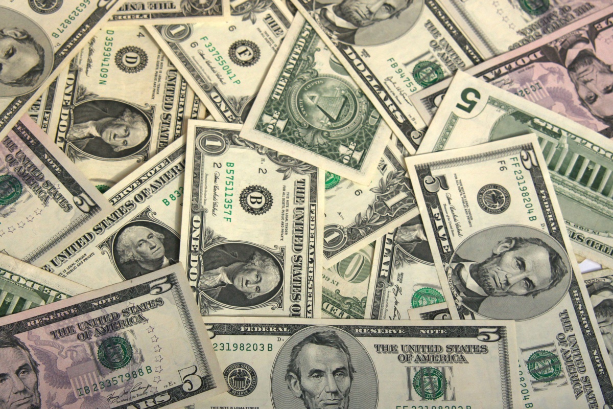 سعر الدولار 