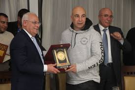 محافظ بورسعيد يهنيء النادي المصري محافظ بورسعيد يهنيء النادي المصري