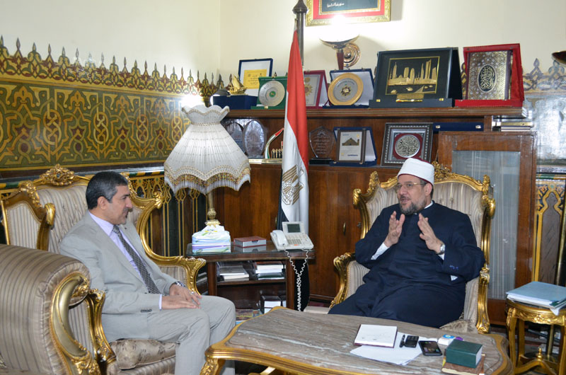 جمعة والكندري خلال اللقاء 