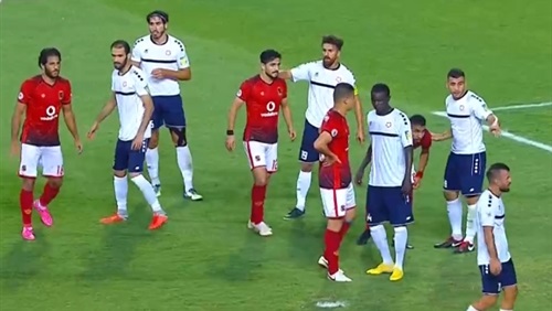 جانب من مباراة الأهلى والنجمة اللبنانى 