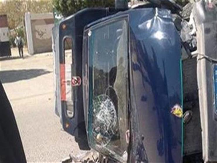انقلاب سيارة الشرطة - أرشيفية انقلاب سيارة الشرطة - أرشيفية