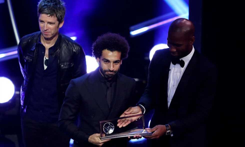 رونالدو يهنئ محمد صلاح بجائزة بوشكاش رونالدو يهنئ محمد صلاح بجائزة بوشكاش