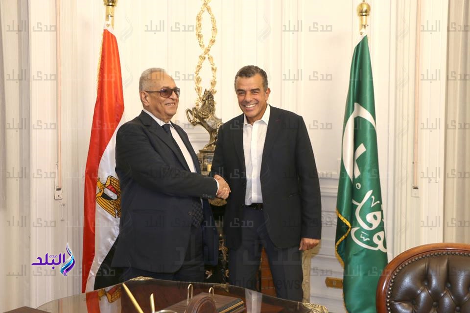 إنضمام خالد مرتجى عضو مجلس إدارة النادى الأهلى إلى حزب الوفد إنضمام خالد مرتجى عضو مجلس إدارة النادى الأهلى إلى حزب الوفد