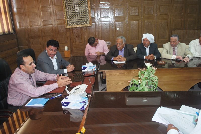 اجتماع محافظ شمال سيناء