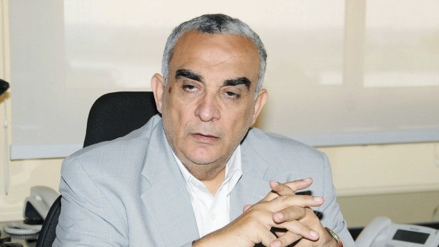  الدكتور عبد الحميد أباظة