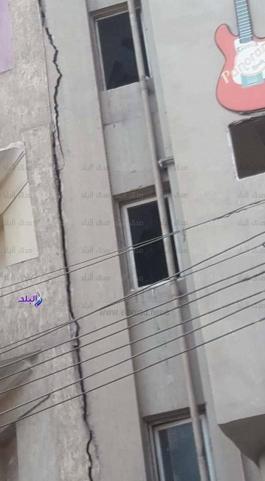 ميل مفاجىء بعمارة سكنيه