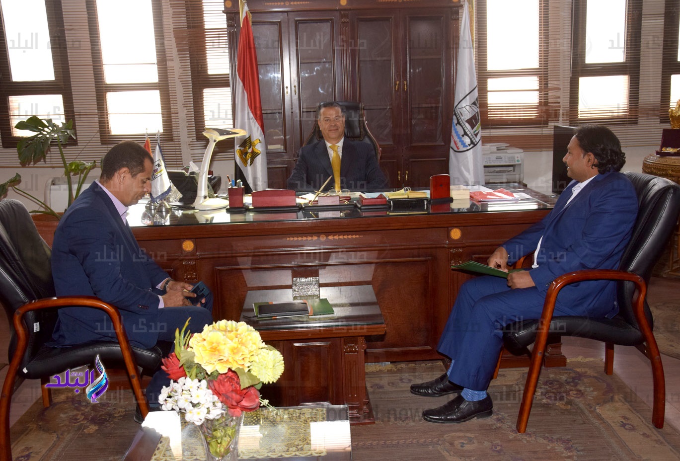 خلال لقاء المحافظ بمسؤولي جمعية الأورمان بالمحافظة