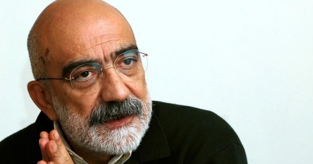 الصحفي التركي أحمد ألتان الصحفي التركي أحمد ألتان