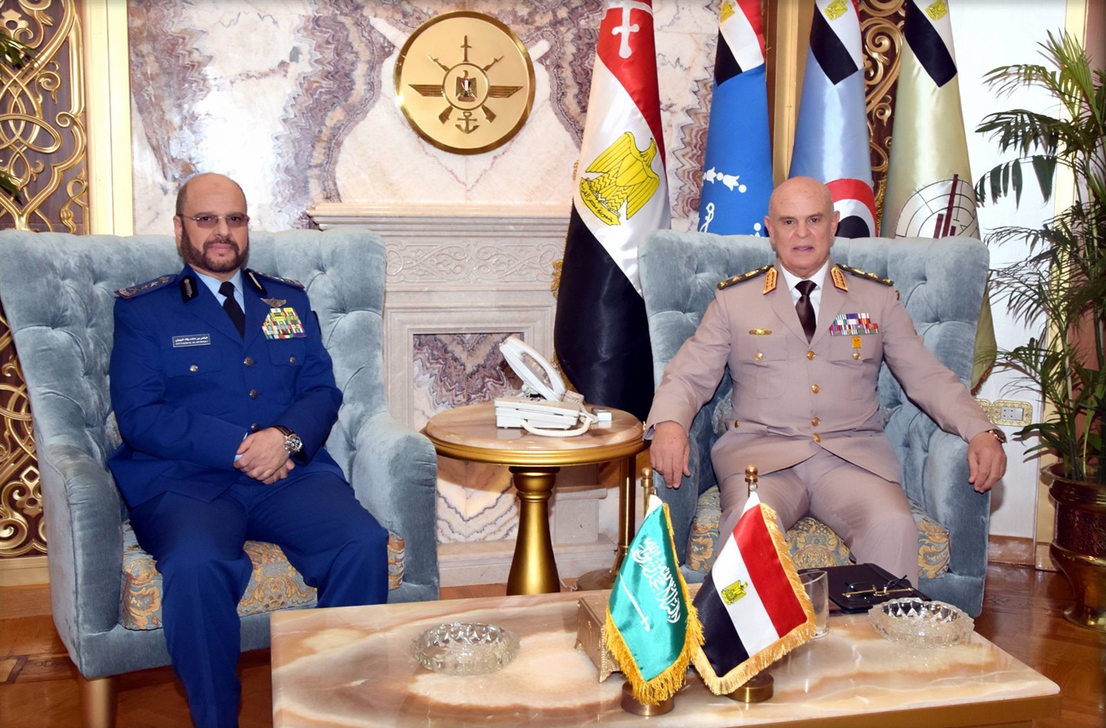 الفريق محمد فريد - رئيس أركان حرب القوات المسلحة الفريق محمد فريد - رئيس أركان حرب القوات المسلحة