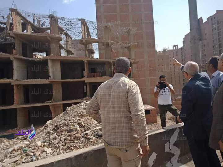 محافظ الجيزة يقود حملة لإزالة 9 أبراج مخالفة محافظ الجيزة يقود حملة لإزالة 9 أبراج مخالفة