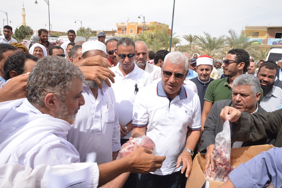لجنة لاستخراج بطاقات الرقم القومي والوثائق لأهالي سيوة لجنة لاستخراج بطاقات الرقم القومي والوثائق لأهالي سيوة