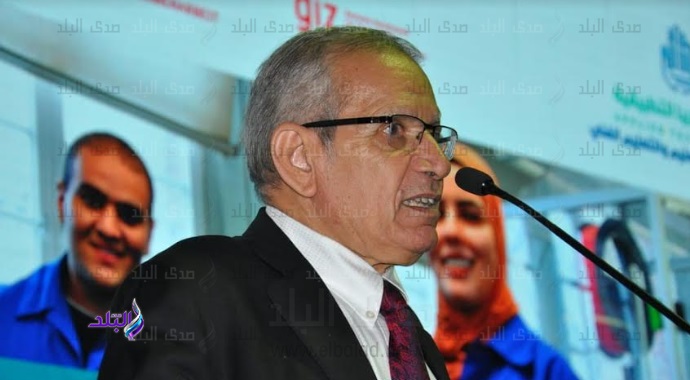 الدكتور محمد مجاهد