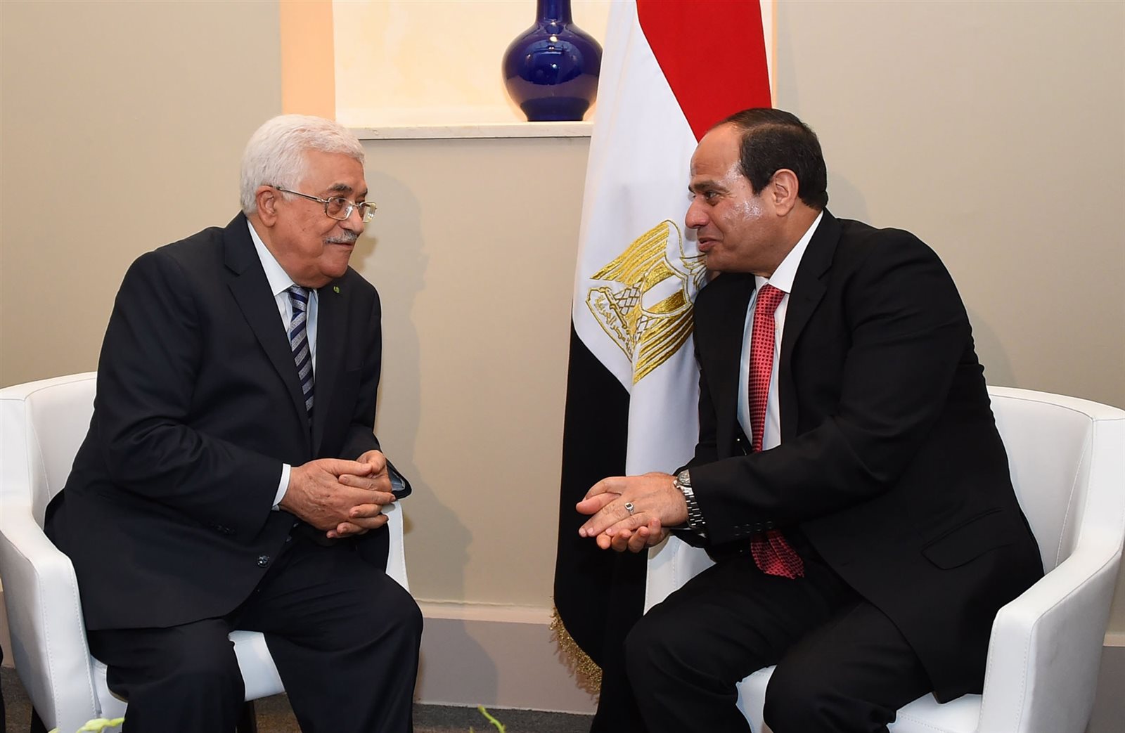 الرئيس عبدالفتاح السيسي والرئيس محمود عباس الرئيس عبدالفتاح السيسي والرئيس محمود عباس