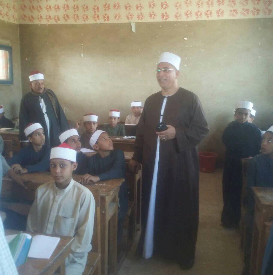 مدير أزهر سوهاج يتفقد معهد الجريدات الأزهري مدير أزهر سوهاج يتفقد معهد الجريدات الأزهري