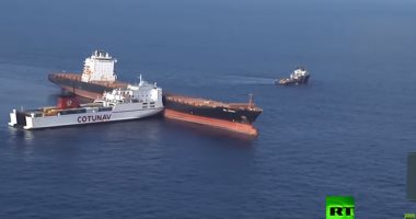 لحظة تصادم السفينتين 