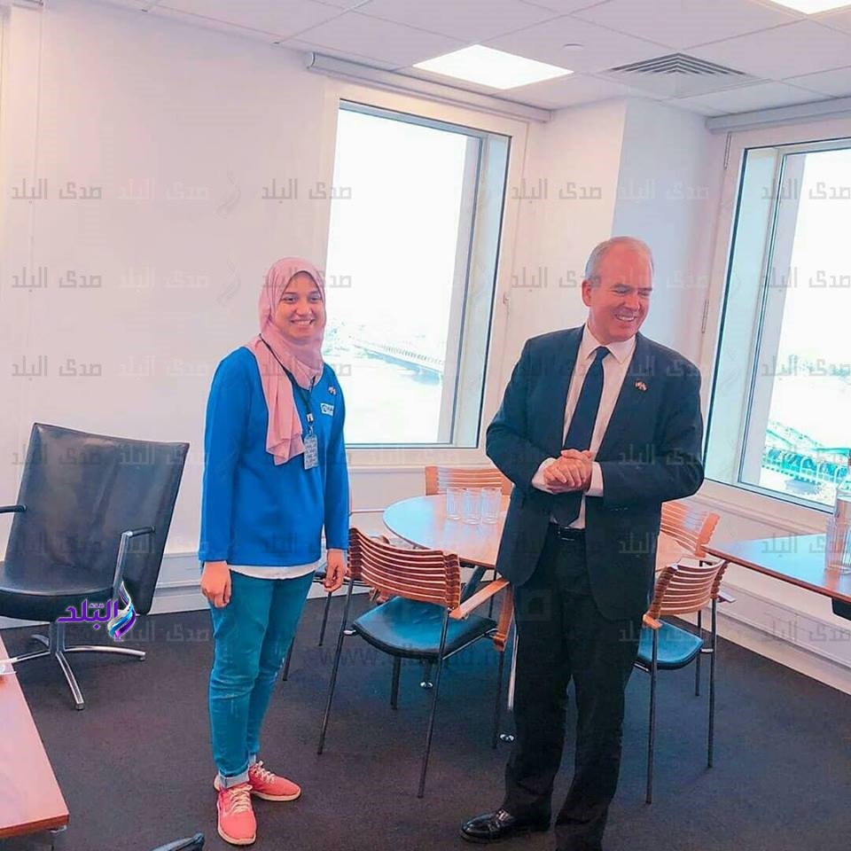 الطالبة شيماء في سفارة الدنمارك