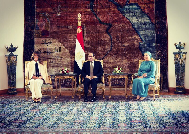 الرئيس السيسي وزوجته يستقبلان ميلانيا ترامب الرئيس السيسي وزوجته يستقبلان ميلانيا ترامب
