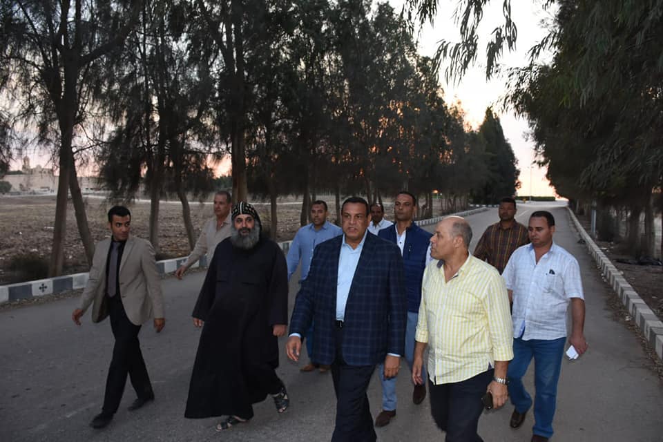 محافظ البحيرة يراجع تجهيزات مشروع إحياء مسار العائلة المقدسة
