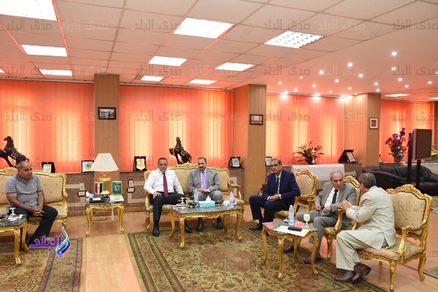  الدكتور ممدوح غراب محافظ الشرقية