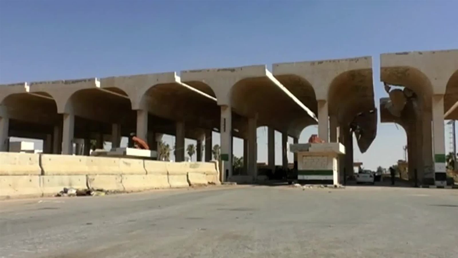 معبر نصيب الحدودي بين الاردن وسوريا 