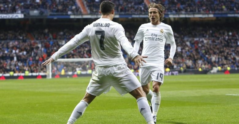 لوكا مودريتش ورونالدو